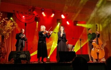 Występ zespołu Chmielnikers podczas Dnia Kultury Żydowskiej w Staszowie