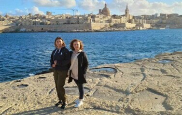 Miasto Sliema w tle piękna Valleta