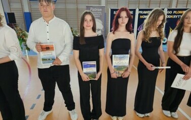 Uczniowie, kt&oacute;rzy działali na rzecz społeczności szkolnej