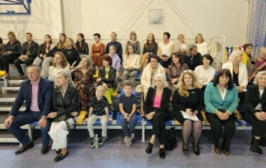 Nauczyciele i rodzice na widowni