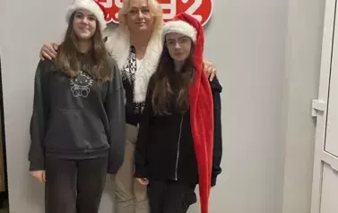 Uczennice z 8 a z Panią Barbarą