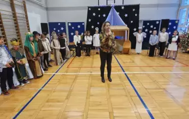 Powitanie uczni&oacute;w klas 4-6
