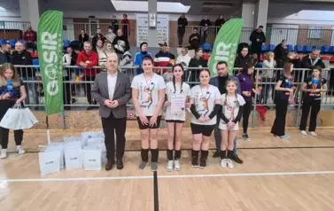 Zesp&oacute;ł 2 z medalami