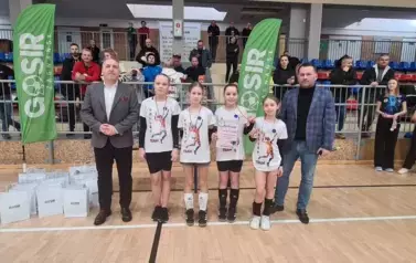 Zesp&oacute;ł 1 z medalami