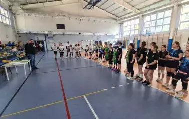 Otwarcie zawod&oacute;w przez wicedyrektora szkoły