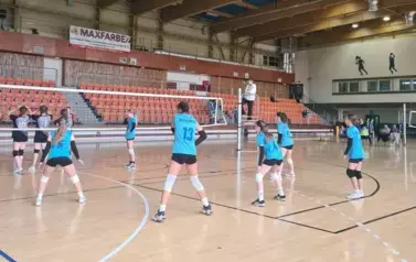 Zesp&oacute;ł przed przyjęciem zagrywki