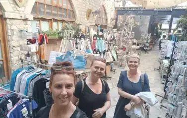 W sklepie z pamiątkami w Limassol