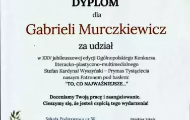 Dyplom uczennicy Gabrielii Murczkiewicz z klasy I a