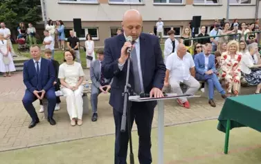 Radny przemawia