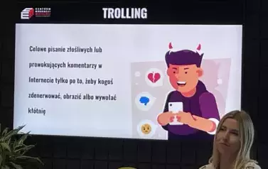 Czy spotkałeś/łaś się kiedyś z trollingiem w mediach społecznościowych ?