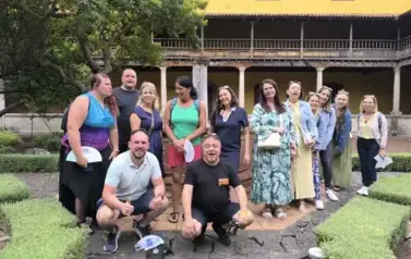 Uczestnicy szkolenia podczas zwiedzania San Cristobal de La Laguna