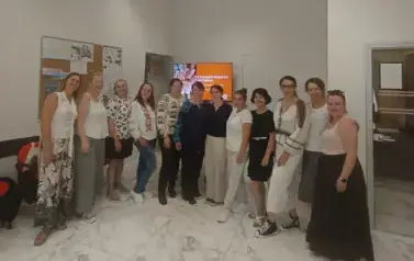 Uczestniczki szkolenia wraz z prowadzącą