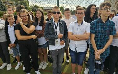Uczniowie klas &oacute;smych