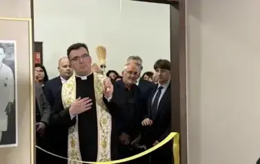 Poświęcenie sali św. Jana Pawła II w muzeum ziemi staszowskiej