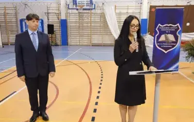 Opiekunka poczt&oacute;w Katarzyna Adamczyk podczas przem&oacute;wienia