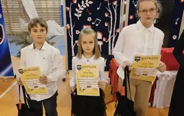 Laureaci międzyszkolnego konkursu fotograficznego Piękno Staszowa w obiektywie