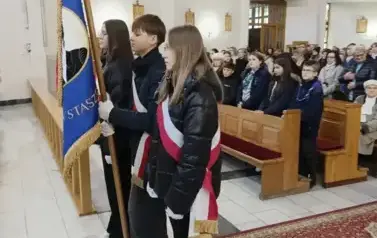 Uroczysta niedzielna msza święta w intencji szkoły