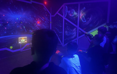 Uczniowie podczas rywalizacji w Laser Space