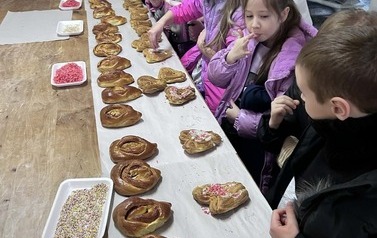 Przygotowania do ozdabiania wypiek&oacute;w