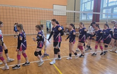 Przywitanie z rywalem