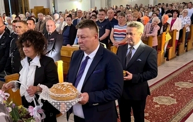 Procesja z darami