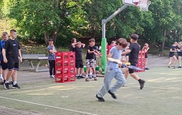 Wyścigi z piłeczką przenoszoną na rakiecie