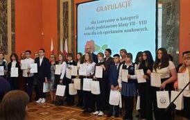 Wojciech Glica w gronie laureat&oacute;w XI Og&oacute;lnopolskiego Dyktanda Niepodległościowego