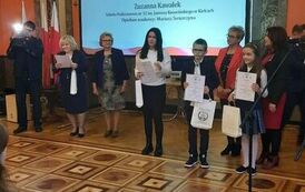 Julia Strojna  w gronie laureat&oacute;w XI Og&oacute;lnopolskiego Dyktanda Niepodległościowego