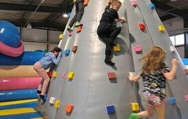 Klasa 2 c w Jump Park w Mielcu