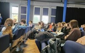 Uczniowie kl. VIII na warsztatach profilaktycznych