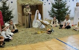 J&oacute;zef i Maryja dziękują pastuszkom