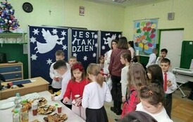 Wsp&oacute;lny poczęstunek