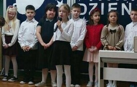 Występ uczennicy Poli i wiersz Opłatek