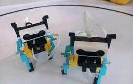 Dwa szczeniaczki z klock&oacute;w Lego Spike Prime