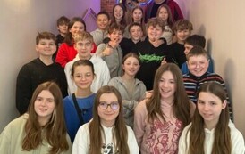Grupowe zdjęcie w siedzibie RMF FM