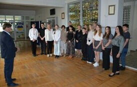 Dyrektor Szkoły gratuluje laureatom, finalistom i ich opiekunom