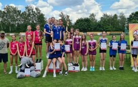 Dziewczęta na podium