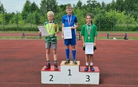 Medaliści w klasyfikacji indywidualnej na podium