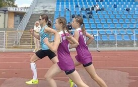 Lena i Jenna w biegu na 600 m