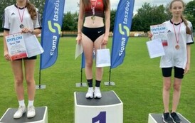 Hanna Pitek, Emilia Maziarz na podium
