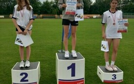 Zuzanna Małyga, Aleksandra Świetlik na podium