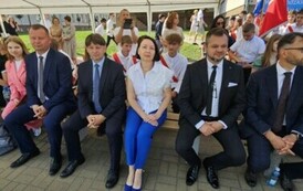 Dyrekcja Szkoły, zaproszeni goście, nauczyciele, uczniowie