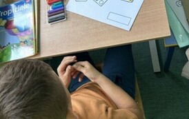 Usprawnianie motoryki małej przy użyciu plasteliny