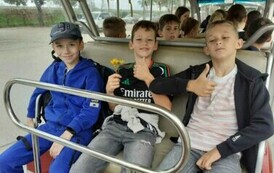 Uczniowie w meleksie