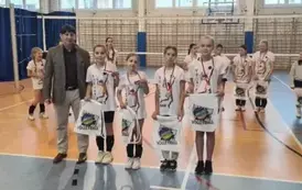Drużyna ze srebrnymi medalami