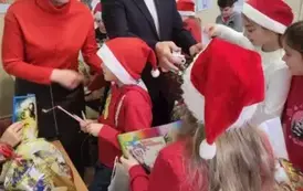 Słodki poczęstunek po odebraniu nagr&oacute;d