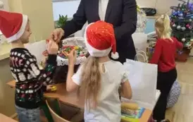 Słodki poczęstunek po odebraniu nagr&oacute;d