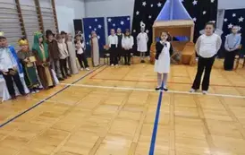 Narratorzy oraz postacie występujące w Jasełkach