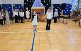 Narratorzy zapowiadają przedstawienie