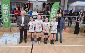 Zesp&oacute;ł 3 z medalami